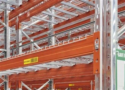 Užitečné tipy pro údržbu regálů: Trhání vás naučí prodloužit životnost vybave...